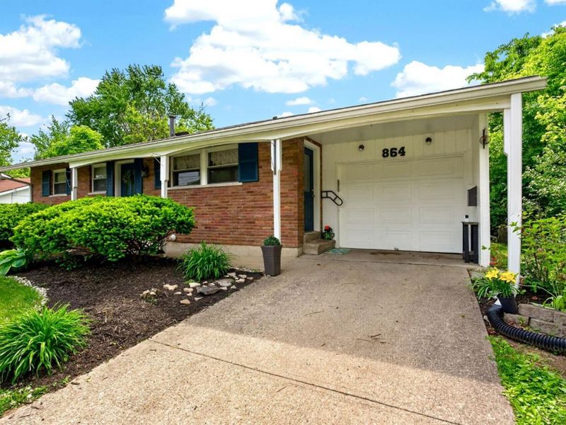 864 Fairborn Road, Forest Park, OH 45240 Photo 3