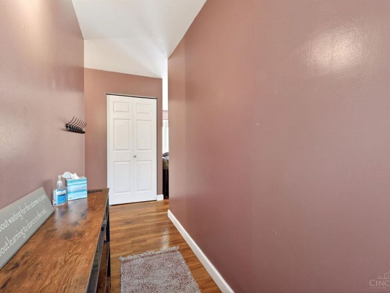 864 Fairborn Road, Forest Park, OH 45240 Photo 7