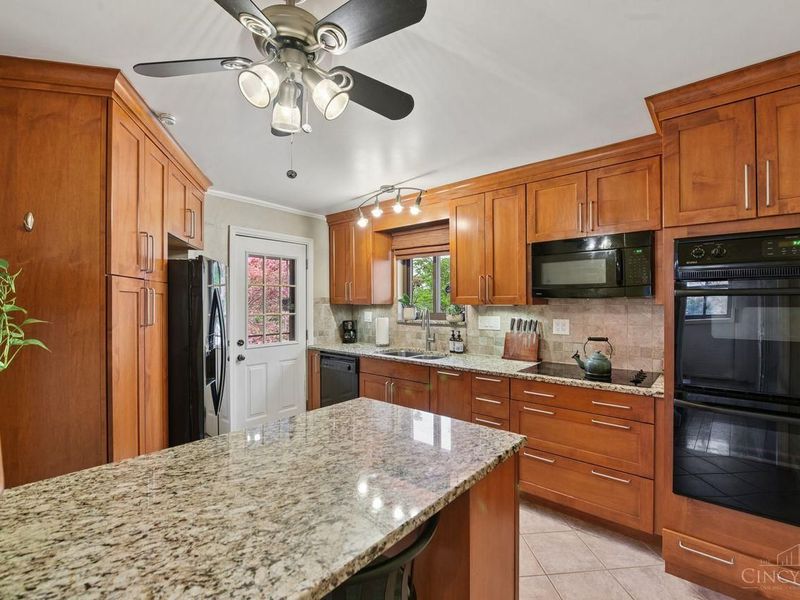 2741 Jessup Road, Green Township, OH 45239 Photo 19