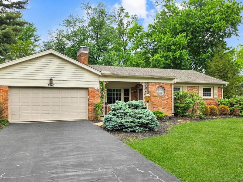 7963 Mitchell Farm Lane, Montgomery, OH 45236 Photo 1