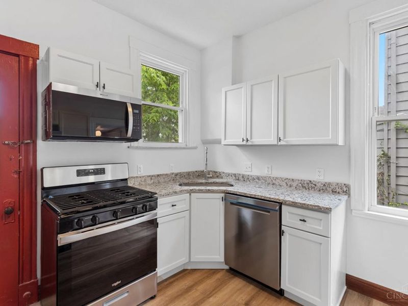 1114 Winfield Avenue, Cincinnati, OH 45205 Photo 15
