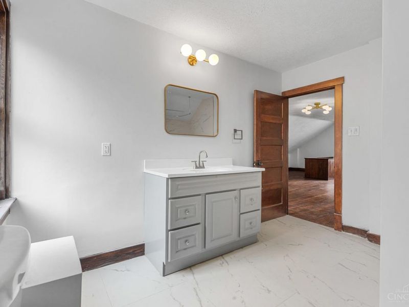 1114 Winfield Avenue, Cincinnati, OH 45205 Photo 28