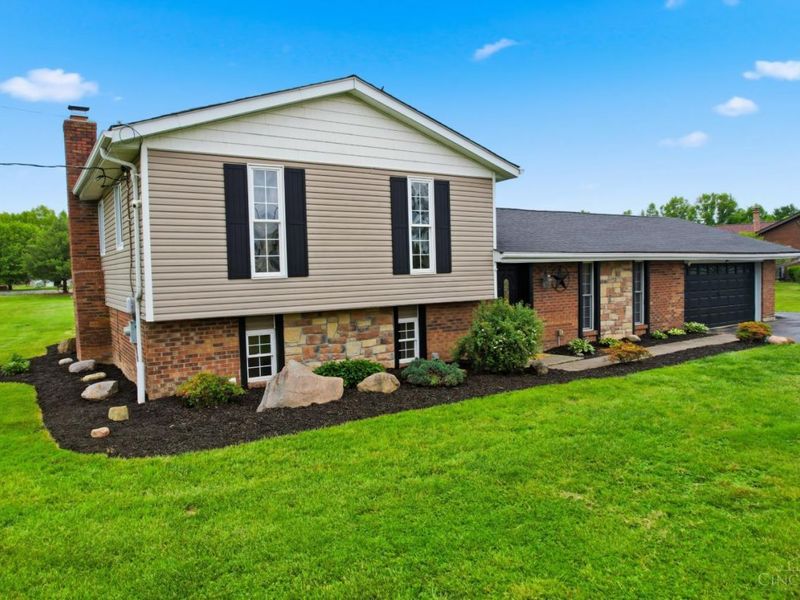 2715 Bethel New Richmond Road, Tate Twp, OH 45106 Photo 2