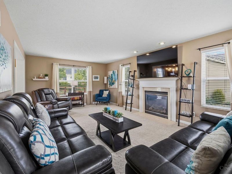 214 Scarlet Oak Drive, Monroe, OH 45050 Photo 7