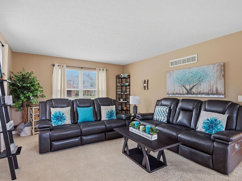 214 Scarlet Oak Drive, Monroe, OH 45050 Photo 8