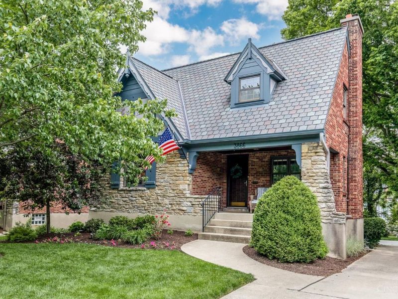 3866 Drakewood Drive, Cincinnati, OH 45209 Photo 1