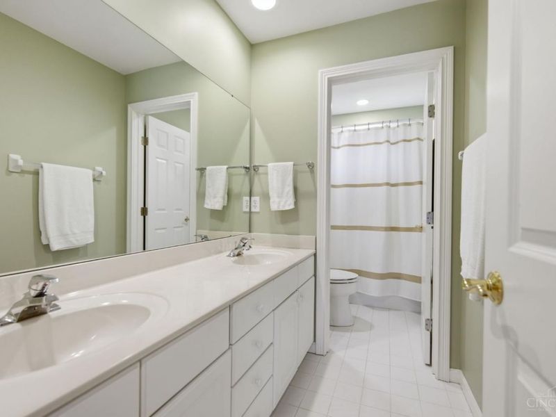 5564 Oak View Drive, Hamilton Twp, OH 45039 Photo 42