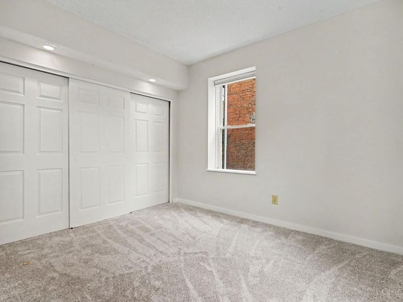 427 Hopkins Street, Unit 5, Cincinnati, OH 45203 Photo 13