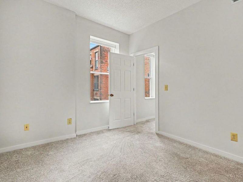 427 Hopkins Street, Unit 5, Cincinnati, OH 45203 Photo 15