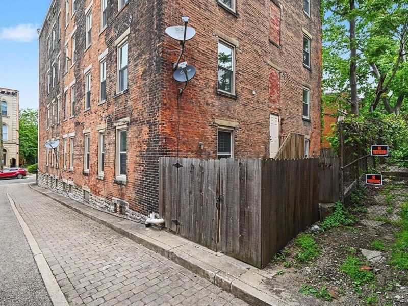 427 Hopkins Street, Unit 5, Cincinnati, OH 45203 Photo 22