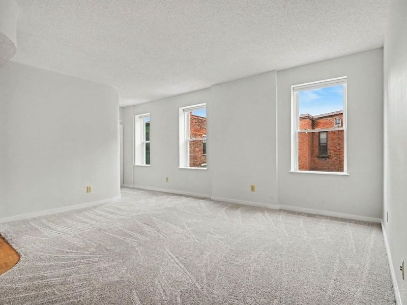 427 Hopkins Street, Unit 5, Cincinnati, OH 45203 Photo 7