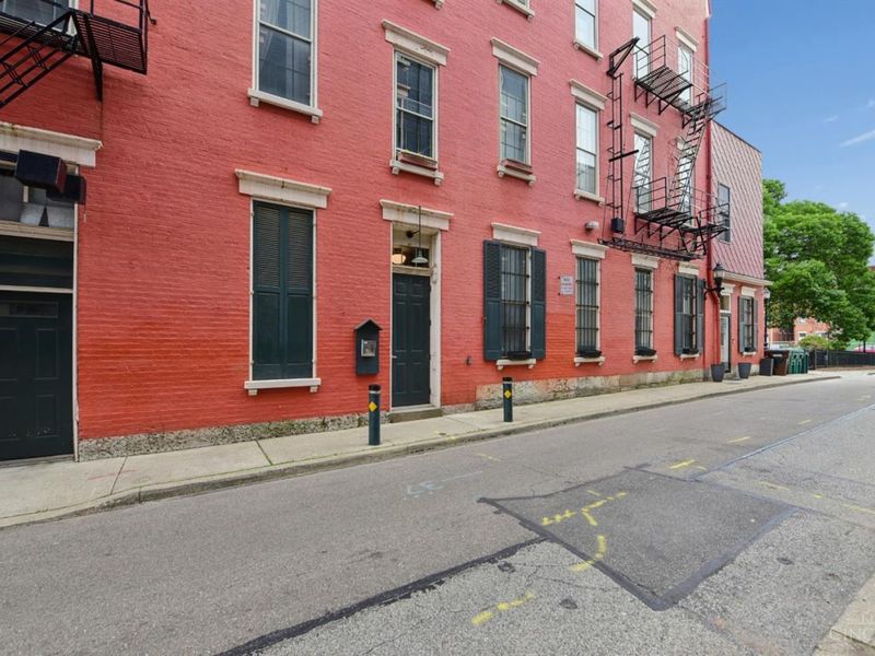 1427 Main Street, Unit 1, Cincinnati, OH 45202 Photo 5