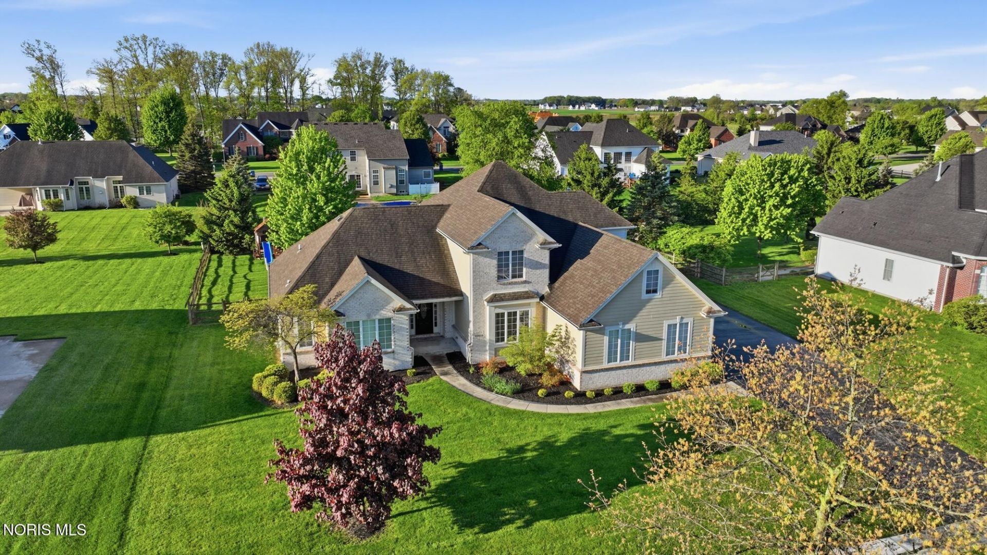 8453 Snapdragon Lane, Monclova, OH 43542 Main Photo