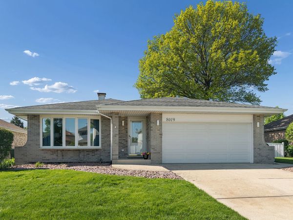 8019 Prairie Court , Tinley Park, IL 60477