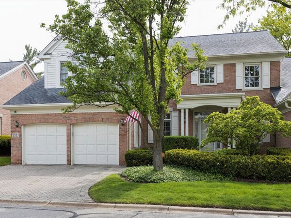 2533 E Chesapeake Place , Westchester, IL 60154