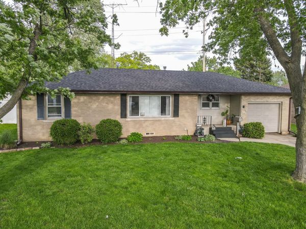 540 Jonette Avenue , Bradley, IL 60915