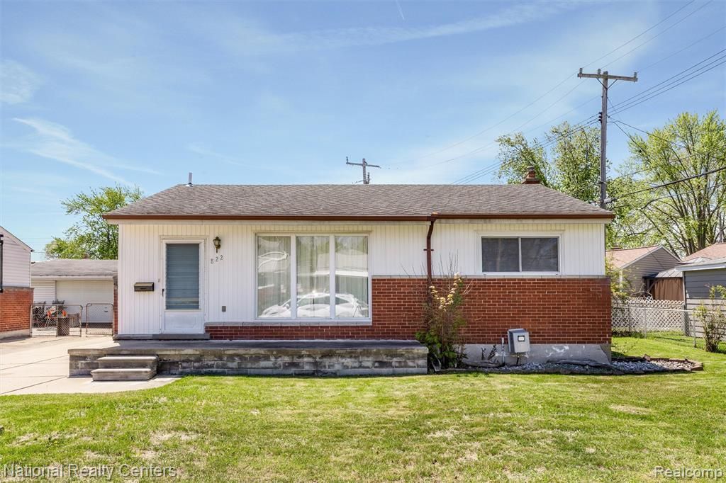 822 Bernie Lane, Madison Heights, MI 48071 Main Photo