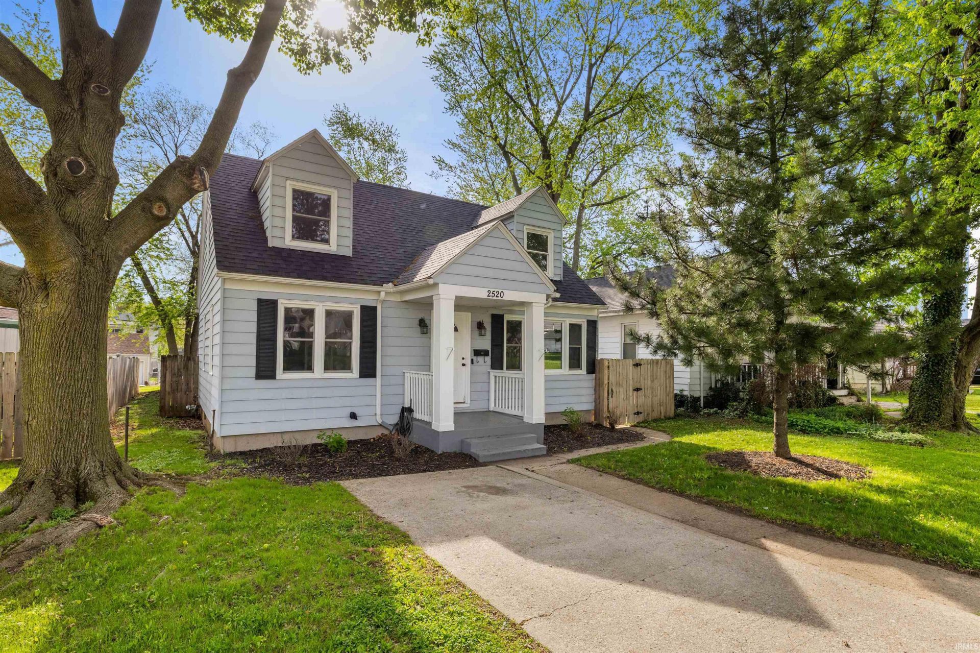 2520 Cortland Avenue, Fort Wayne, IN 46808 Main Photo