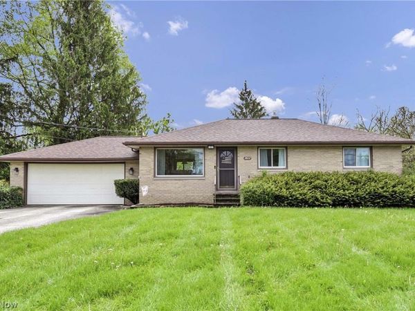 2822 Joseph Parkway , Brunswick, OH 44212