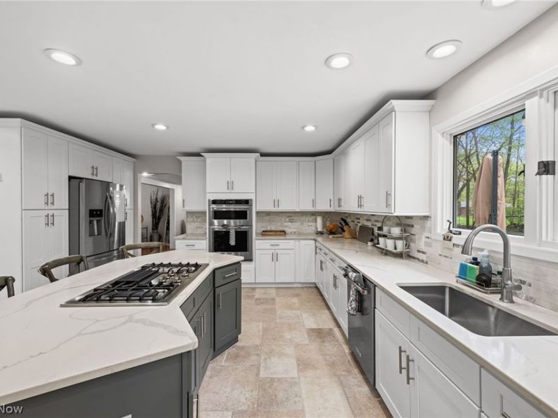 5045 Crofton Avenue, Solon, OH 44139 Photo 16