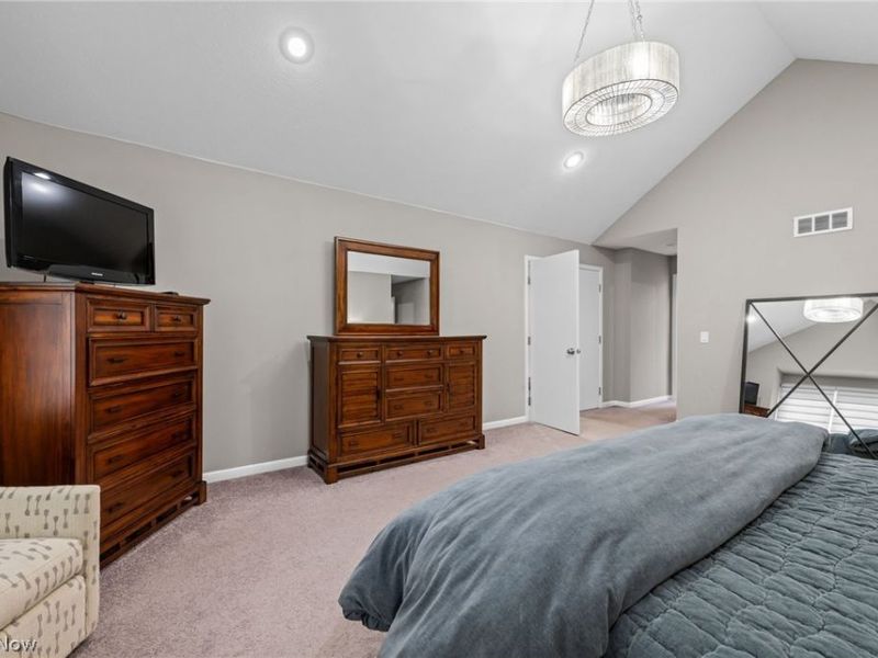 5045 Crofton Avenue, Solon, OH 44139 Photo 31