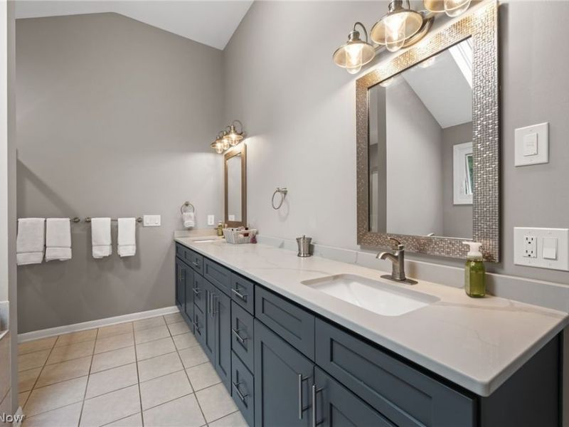 5045 Crofton Avenue, Solon, OH 44139 Photo 33