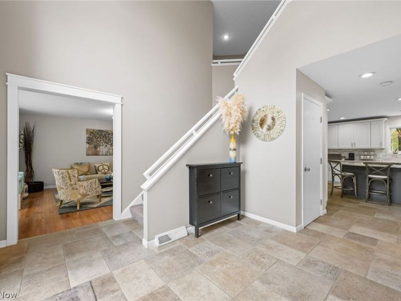 5045 Crofton Avenue, Solon, OH 44139 Photo 5