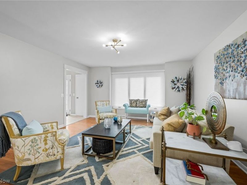 5045 Crofton Avenue, Solon, OH 44139 Photo 9