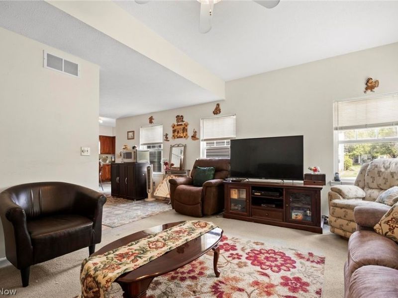 4982 Penny Lane, North Olmsted, OH 44070 Photo 7