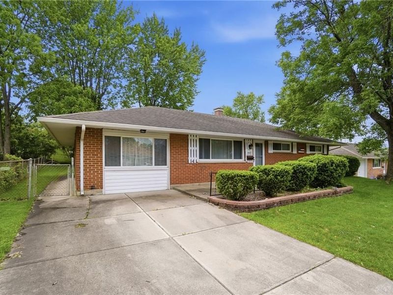 4642 Knobhill Drive, Huber Heights, OH 45424 Photo 4