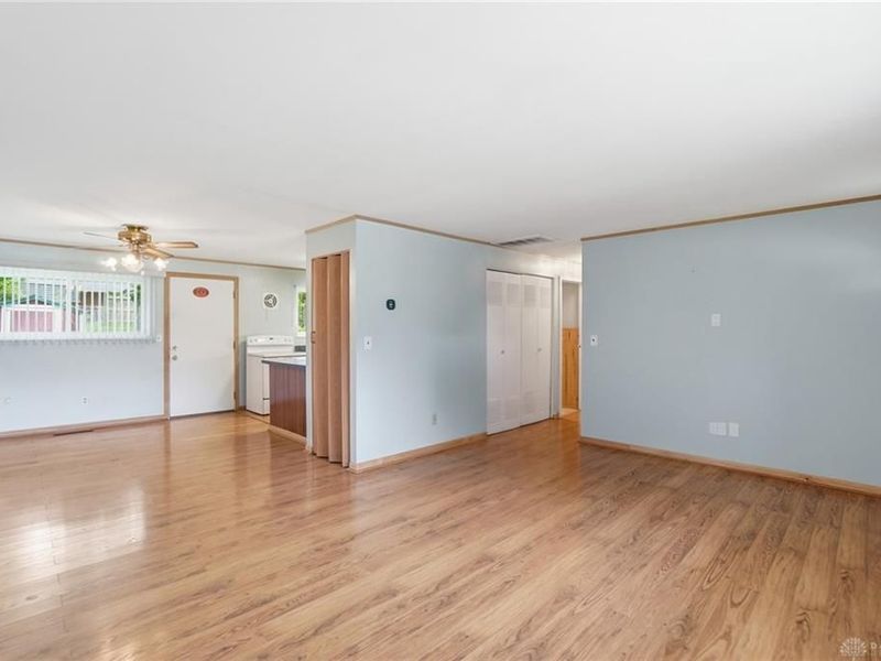 4642 Knobhill Drive, Huber Heights, OH 45424 Photo 8