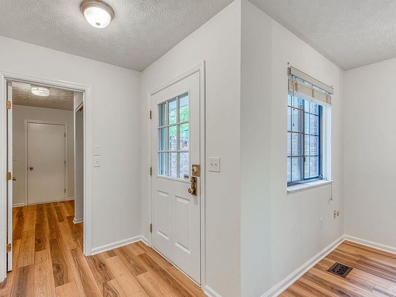 1336 Whispering Woods Drive, Unit C, West Carrollton, OH 45449 Photo 5