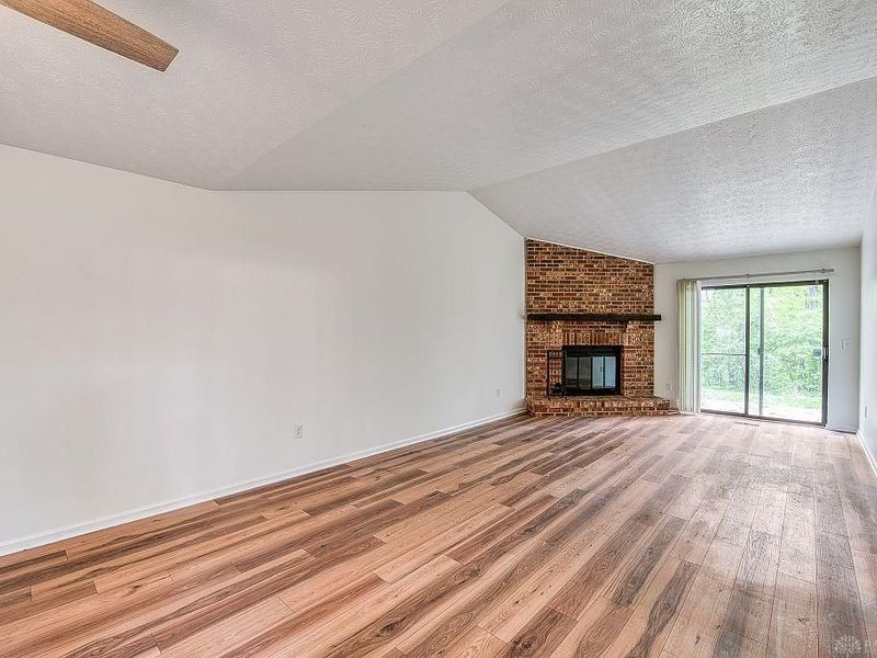 1336 Whispering Woods Drive, Unit C, West Carrollton, OH 45449 Photo 9