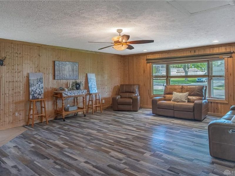7718 Redbank Lane, Huber Heights, OH 45424 Photo 10