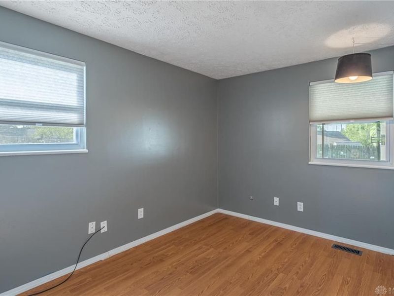 7718 Redbank Lane, Huber Heights, OH 45424 Photo 15