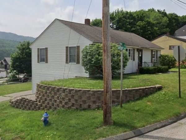 311 Knox Street, Rumford, ME 04276