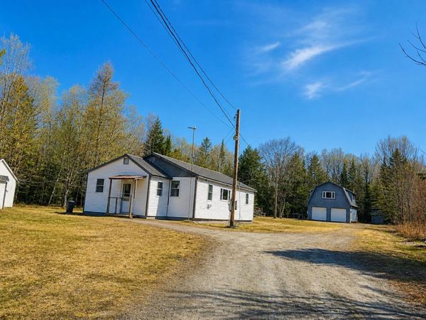 132 Station Road , Etna, ME 04434