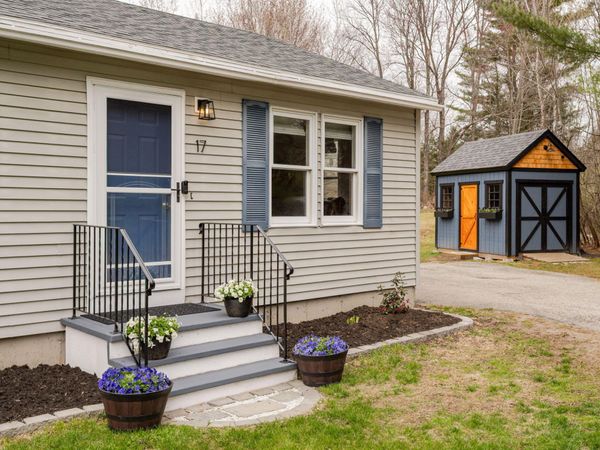 17 Christopher Road , Gorham, ME 04038