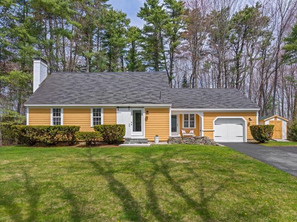 37 Meadowbrook Road, Brunswick, ME 04011