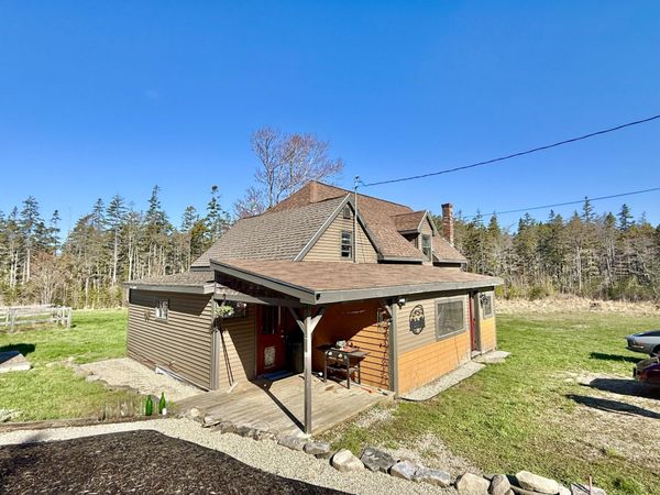 29 Hidden Drive, Vinalhaven, ME 04863