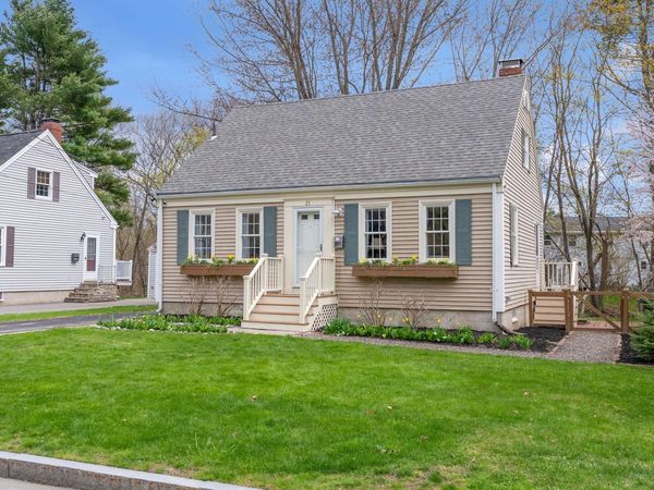 25 Hall Street, Portland, ME 04103