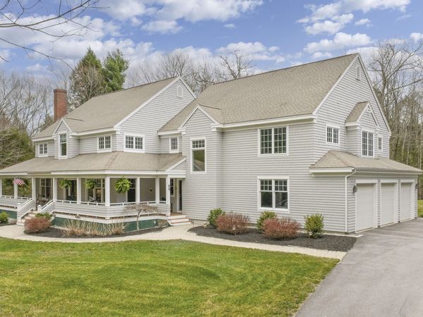 29 Blue Moon Drive, North Yarmouth, ME 04097