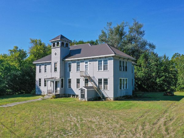 25 School Street , Stockton Springs, ME 04981