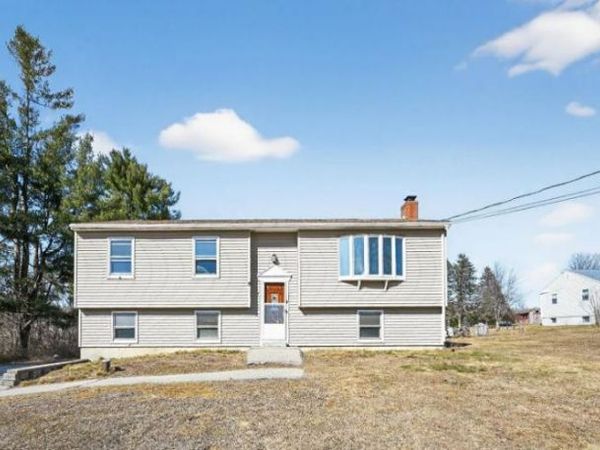 75 Pond Road , South Berwick, ME 03908