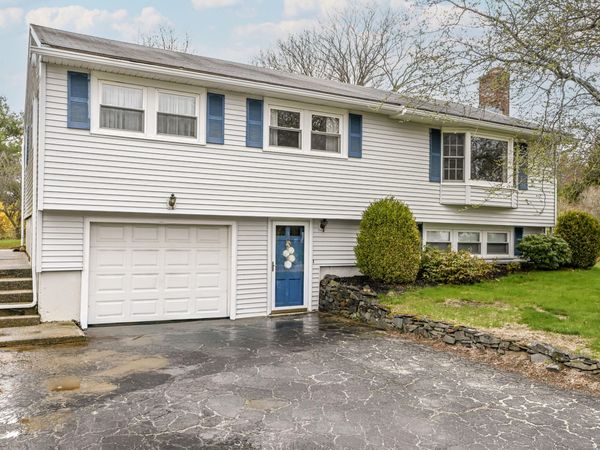 31 Vernon Road , Cape Elizabeth, ME 04107