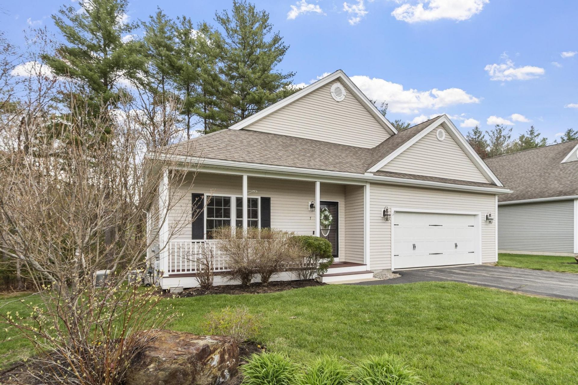7 Torrey Pines Circle, Plaistow, NH 03865 Main Photo