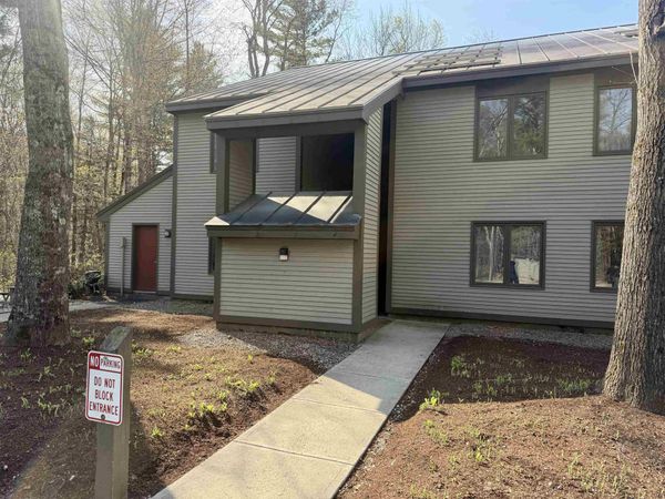 31 Christmas Tree Road, Unit 2, Warren, VT 05674