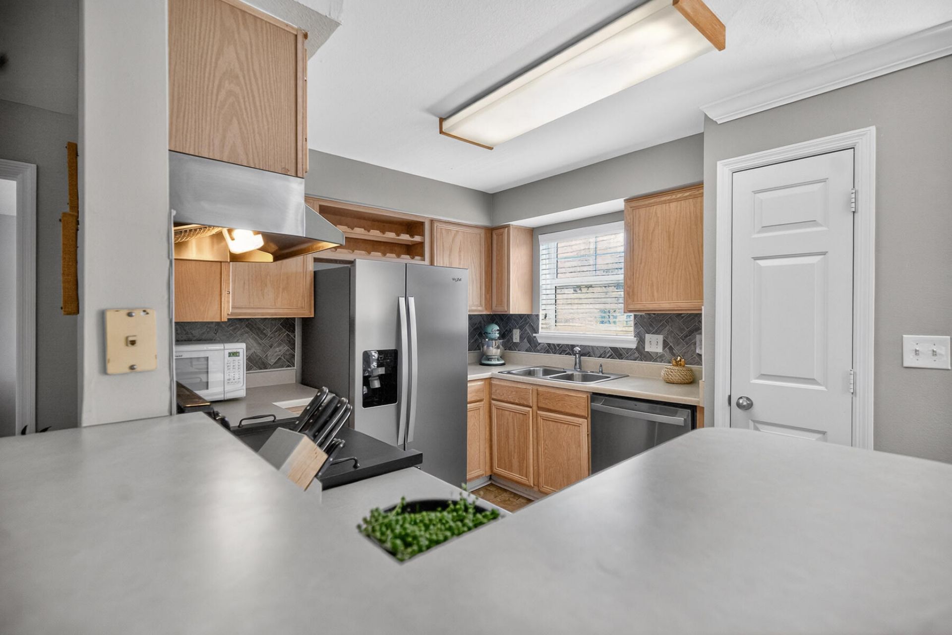 700 Daniel Ellis Drive Photo 13