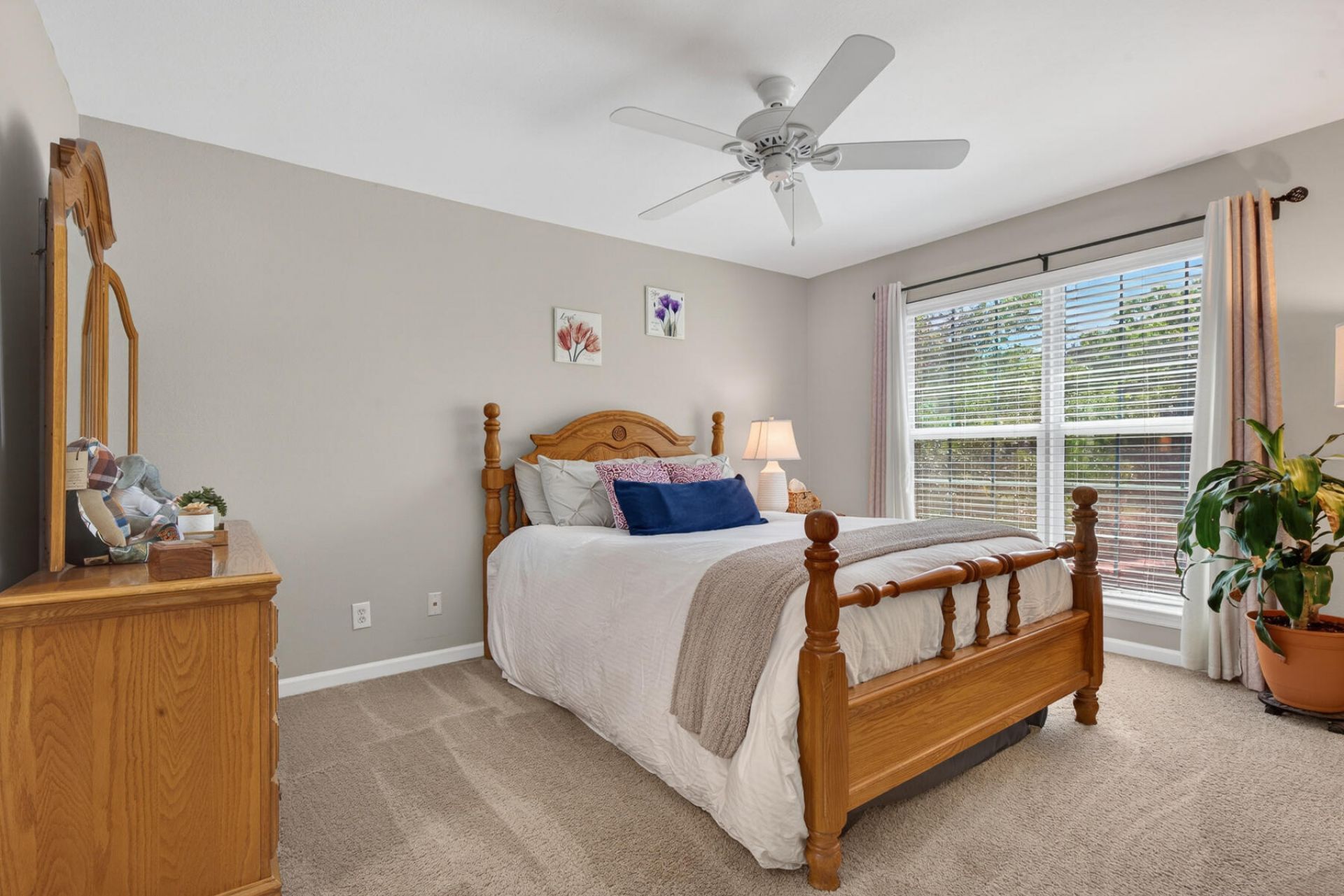 700 Daniel Ellis Drive Photo 18