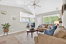 700 Daniel Ellis Drive photo 4